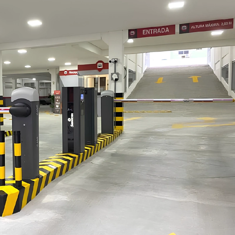 Sistema de automação e controle de acesso especializados para estacionamentos rotativos.